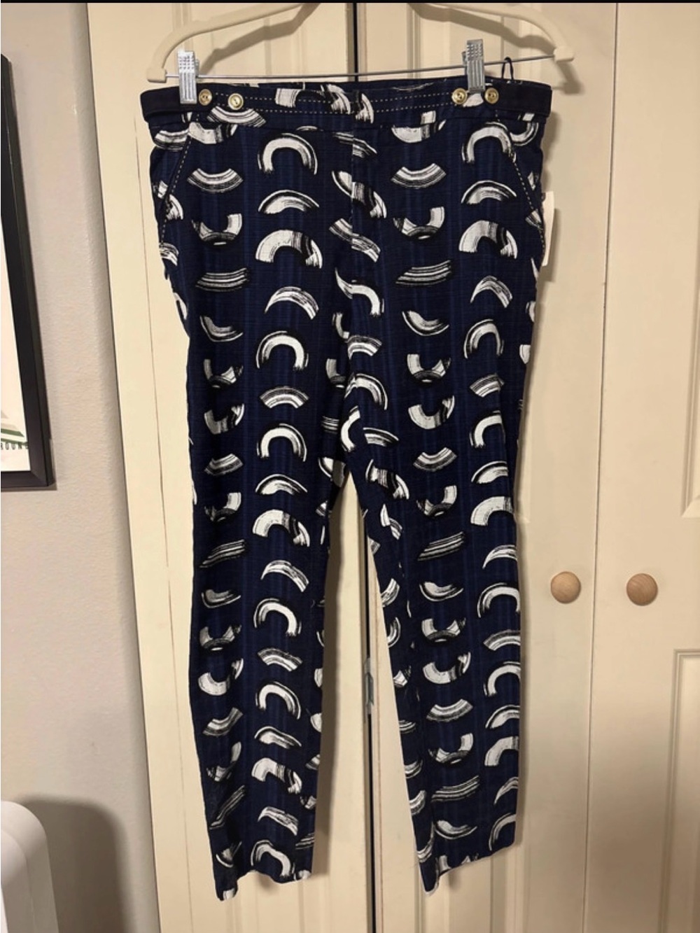 Cartonnier Navy and White Crescent-Print Cropped Pants